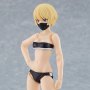 Yuki Female Body Techwear Outfit